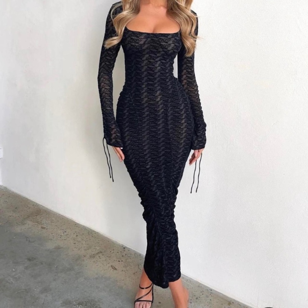 Outcast Clothing Women's Black Burnout Mesh And Velvet Maxi Long Sleeve Dress XS